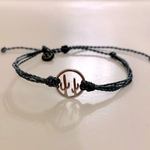 Cactus Charm Pura Vida bracelet